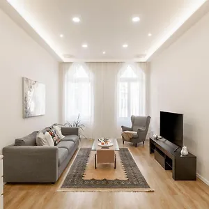 Exclusive Csengery In The Heart Of Apartment Budapest