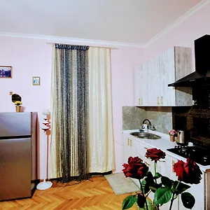 https://krasivy-dom-v-starom-tbilisi.alltbilisihotels.com