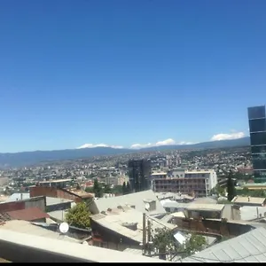https://nias-apartment.alltbilisihotels.com